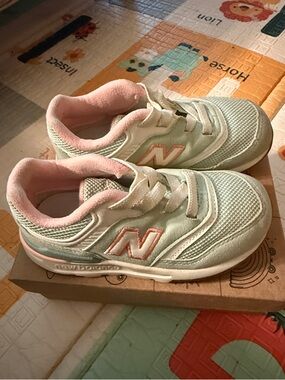 New Balance Kids Mint Green & Pink Athletic Sneakers